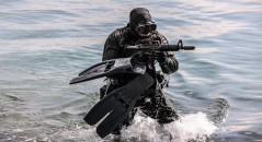 Στη φωλιά των Καταδρομών «ΚΕΕΔ» ο Σέρβος Υπουργός Άμυνας ! (εντυπωσιακές φώτο ) 24 196W7609