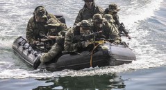 Στη φωλιά των Καταδρομών «ΚΕΕΔ» ο Σέρβος Υπουργός Άμυνας ! (εντυπωσιακές φώτο ) 21 196W7704