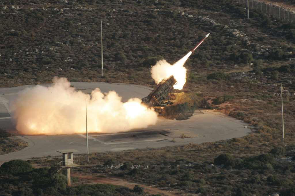 [GE] Patriot missile firing during annual service practice at the NATO Air & Missile Firing Installation (Crete) (Archive picture)