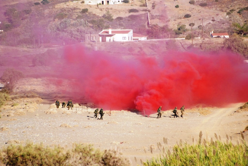 Εδώ χτύπησε η Ελληνική λαίλαπα…Χαλασμός κόσμου στη Χίο… Εντυπωσιακές εικόνες. - Εικόνα16 Εδώ χτύπησε η Ελληνική λαίλαπα…Χαλασμός κόσμου στη Χίο… Εντυπωσιακές εικόνες. - Εικόνα16