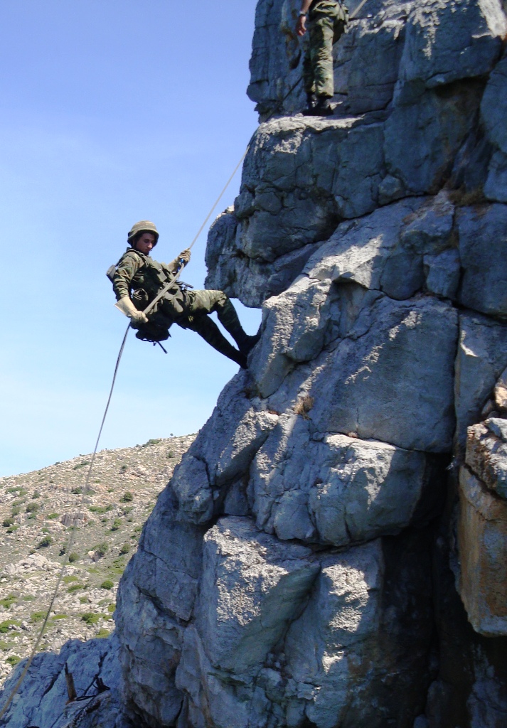 Τα Αμφίβια Κομάντο του 3ου ΕΤΕΘ απαντούν …Έχε πίστη στο Θεό και μια σφαίρα στη Θαλάμη! (φώτο) - Εικόνα3 Τα Αμφίβια Κομάντο του 3ου ΕΤΕΘ απαντούν …Έχε πίστη στο Θεό και μια σφαίρα στη Θαλάμη! (φώτο) - Εικόνα3