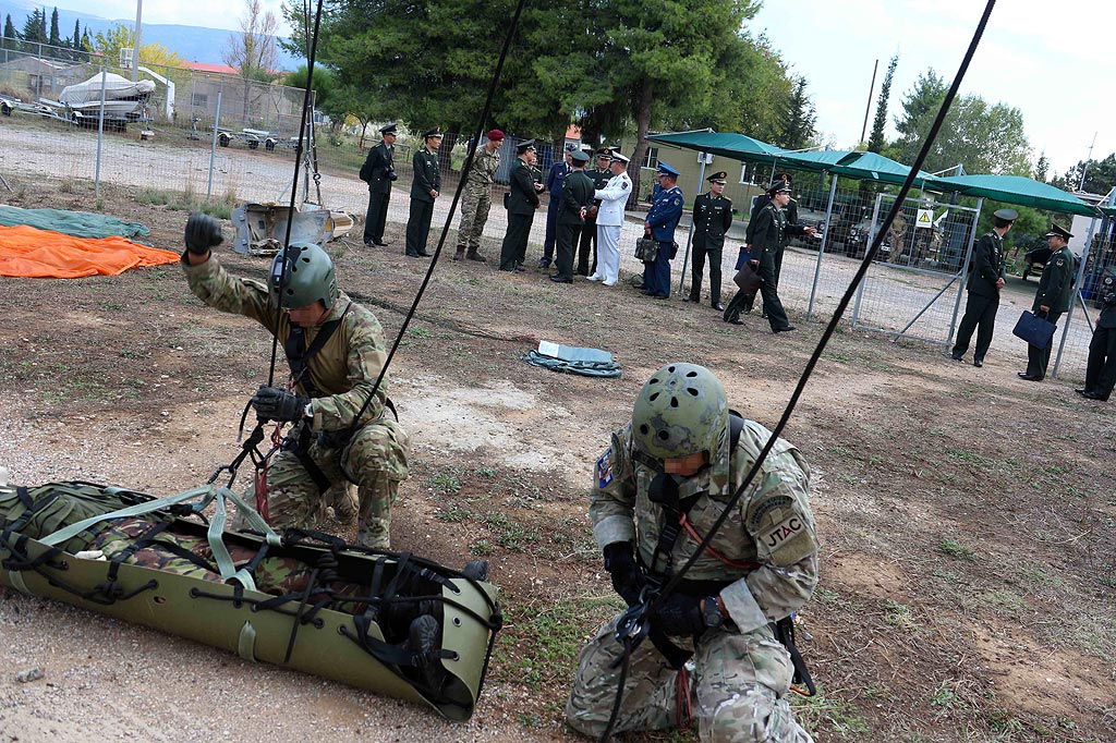 Άναυδοι έμειναν οι Κινέζοι Αξιωματικοί από τα Κομάντο της «31ΗΣ ΜΕΕΔ» (Εικόνες) - Εικόνα5 Άναυδοι έμειναν οι Κινέζοι Αξιωματικοί από τα Κομάντο της «31ΗΣ ΜΕΕΔ» (Εικόνες) - Εικόνα5
