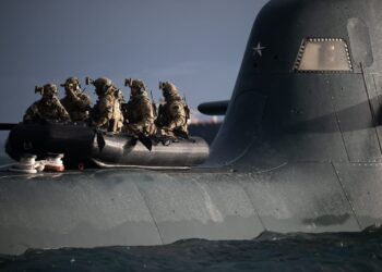 Εντυπωσιακή η Έξοδος  των Στελεχών  της ΔΥΚ από  ….Υποβρύχιο S-122 «ΜATΡΩΖΟΣ στην «DYNAMIC MANTA 24» του ΝΑΤΟ