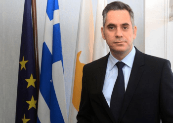 O Πρόεδρος του ΔΗΚΟ Καρφώνει τον Στυλιανίδη …Είσαι 2 φορές απαράδεκτος