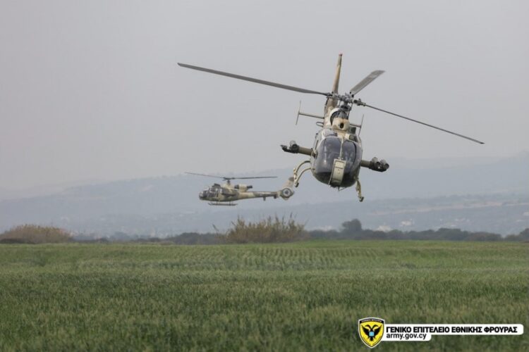 Βολές αντιαρματικών πυραύλων «ΗΟΤ» απο Ελικόπτερα της Εθνικής Φρουράς της Κύπρου