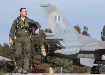 Επισμηναγός (Ι) Στέφανος Καραβίδας…Δεν υπάρχει η πολυτέλεια να πουληθεί ούτε ένα μαχητικό! (video)