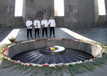 Στην Αρμενία ο Έλληνας ΥΕΘΑ …Συνάντηση με τον Αρμένιο  ΥΠΑΜ