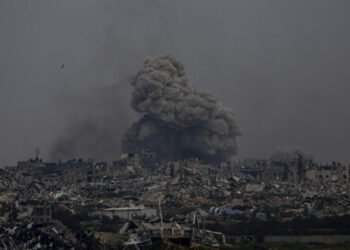 Βομβαρδίζεται το Νοσοκομείο της Γάζας …Μάχες με Μαχητές της Χαμάς