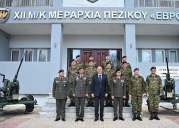 Στην έδρα της XII Μηχανοκίνητης Μεραρχίας Πεζικού…Ο ΥΕΘΑ