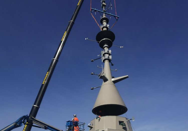 Φρεγάτα FDI: Έτοιμος ο ιστός PSIM της «Νέαρχος»