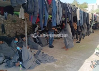 Μεταναστευτική κρίση: Εκατοντάδες λαθρομετανάστες φτάνουν στα νότια παράλια – Το αδιαχώρητο στα Χανιά (φωτο)
