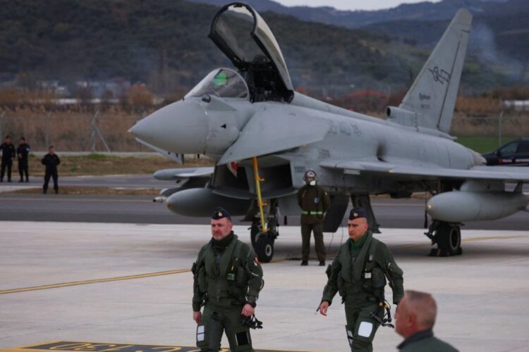 Στο FIR των Τιράνων Ελληνικά F-16 και στο Έδαφος …Τούρκοι και Ιταλοί στα εγκαίνια στη Βάση των Αλβανών! (Κατάντια)