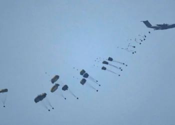 Γάζα: Ανθρωπιστική βοήθεια σκότωσε 5 άτομα και τραυμάτισε 10 γιατί δεν άνοιξε το αλεξίπτωτο