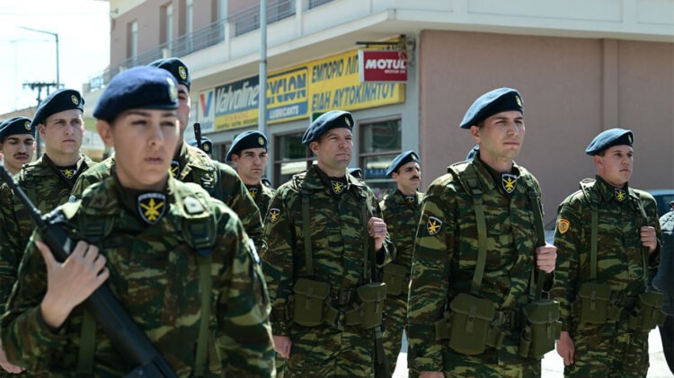 Πλεύρης : Αιχμές στην Ηγεσία του Στρατού για την παρέλαση του Κασσελάκη