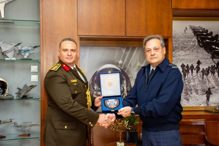 Συνάντηση Αρχηγού ΓΕΑ με τον ΑΚΑΜ της Αιγύπτου