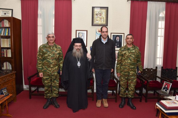 Στον Μητροπολίτη Χίου, Ψαρών και Οινουσσών κ.κ Μάρκο …Ο ΥΦΕΘΑ Κεφαλογιάννης