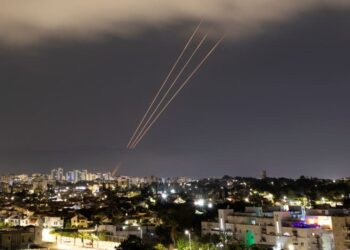 Ιράν: Θα απαντήσουμε άμεσα αν το Ισραήλ προχωρήσει σε αντίποινα