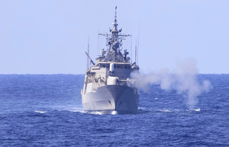 Έκτακτο  : H Φρεγάτα “ΥΔΡΑ” ‘άνοιξε πυρ και κατέρριψε UAV των Χούθι…Χαράματα στον Κόλπο του Άντεν