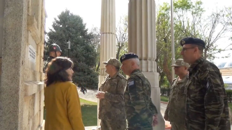 Επίσκεψη  Ελλήνων Αξιωματικών στην Τουρκική 54η Μηχανοκίνητη Ταξιαρχία (video)