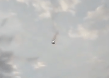 Κατάρριψη ρωσικού βομβαρδιστικού Tu-22M3 ανατολικά της Κριμαίας (vid)