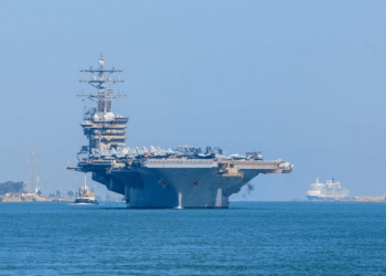 Μέση Ανατολή: Οι ΗΠΑ στέλνουν ενισχύσεις μετά τις απειλές του Ιράν για επίθεση στο Ισραήλ