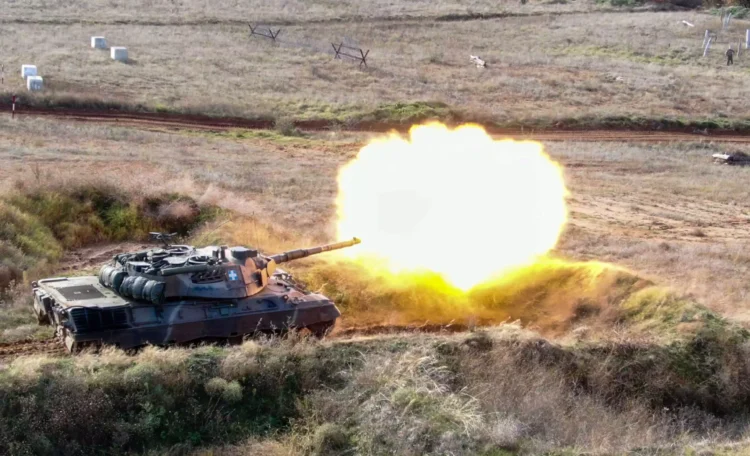 Με Αρετή και Τόλμη: Βολές αρμάτων από την 25η Τεθωρακισμένη Ταξιαρχία