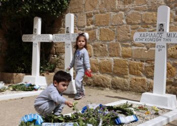 Η Ελεύθερη Κύπρος τιμά με Τρισάγιο τους νεκρούς της ΕΟΚΑ