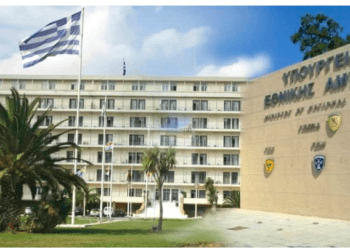 Το ΥΠΕΘΑ για τα ζητήματα που αφορούν το προσωπικό των Ε.Δ