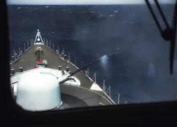 Βολές με πυραύλους Sea Sparrow απο την F/G Louise Marie (LOMA) Βελγίου στο Π.Β.Κ