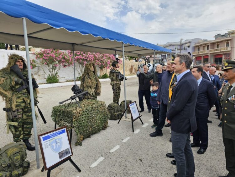 Στο νησί της Χίου ο Πρωθυπουργός …Ύμνος στις ένοπλες Δυνάμεις (video)
