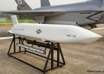 Η Πολωνία υπέγραψε με τις ΗΠΑ σύμβαση για την αγορά προμήθεια πυραύλων JASSM-ER $735 εκατ.