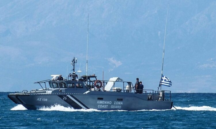 65 Λαθρομετανάστες εντοπίστηκαν ανοιχτά της Αστυπάλαιας