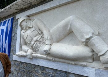 Τιμήθηκαν επιτέλους και οι Πεσόντες του 6ου Συντάγματος !! (φωτό και  video)