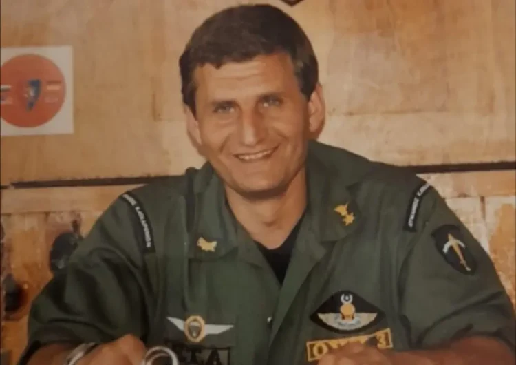 Έφυγε μόνος  ο Στρατηγος των Ειδικών Δυνάμεων ….Θανασης Μπάφας