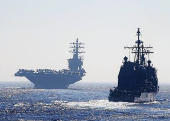 Υεμένη: Οι Χούτι ανακοίνωσαν πως εκτόξευσαν πυραύλους κατά του αμερικανικού αεροπλανοφόρου «Αϊζενχάουερ»