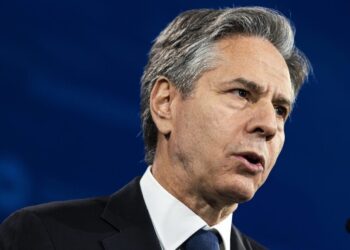 Μπλίνκεν: Το Κίεβο είναι εκείνο που θα αποφασίσει αν θα πλήξει στόχους στη Ρωσία