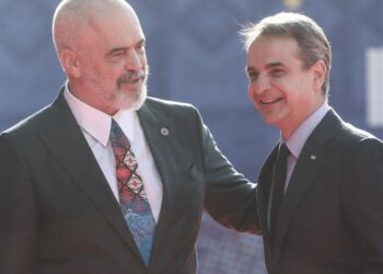 Άπαντες κατά Μητσοτάκη για  Ράμα  και τη μετατροπή της Μονής της Χώρας σε τζαμί