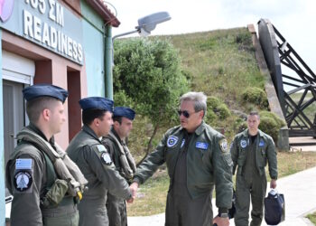 Ο Α/ ΓΕΑ στα Καταφύγια   Επιφυλακής “READNESS” της Πολεμικής Αεροπορίας (φωτό)