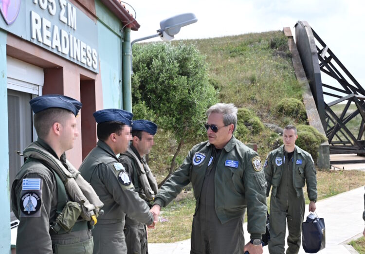 Ο Α/ ΓΕΑ στα Καταφύγια   Επιφυλακής “READNESS” της Πολεμικής Αεροπορίας (φωτό)