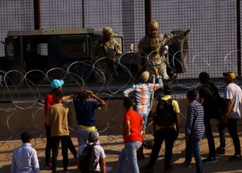 ΗΠΑ:  κλείνουν  τα σύνορα με το Μεξικό και αναστέλλουν το δικαίωμα του ασύλου