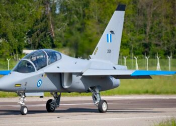 Έτοιμο το έκτο Μ-346, για την εκπαίδευση των μελλοντικών αεροπόρων