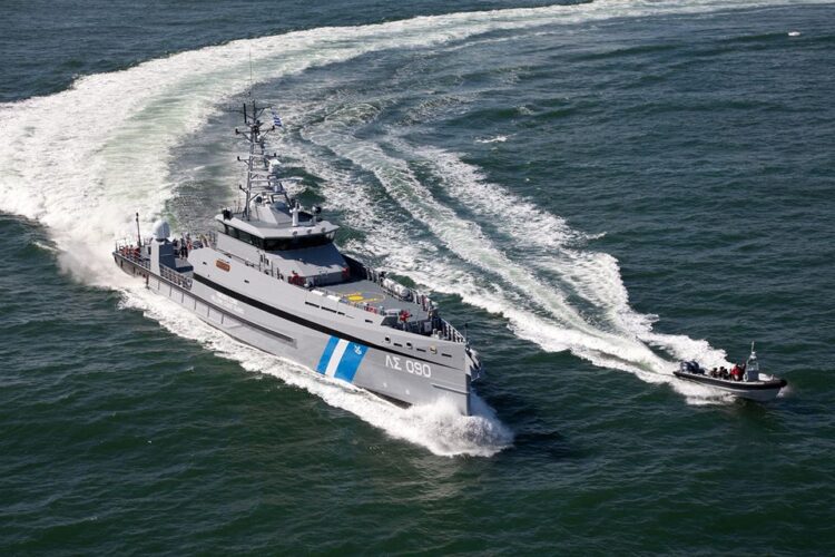 Καταδίωξη και συλλήψεις λαθροδιακινητών ανοιχτά της ν.Ρόδου