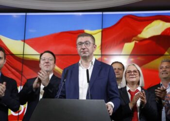 Θα επαναφέρει το “Μακεδονία” δηλώνει ο Σκοπιανός …Δεν υπάρχει κανείς να το βάλει στη θέση του ;