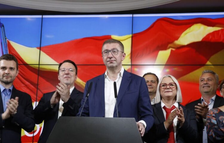 Θα επαναφέρει το “Μακεδονία” δηλώνει ο Σκοπιανός …Δεν υπάρχει κανείς να το βάλει στη θέση του ;