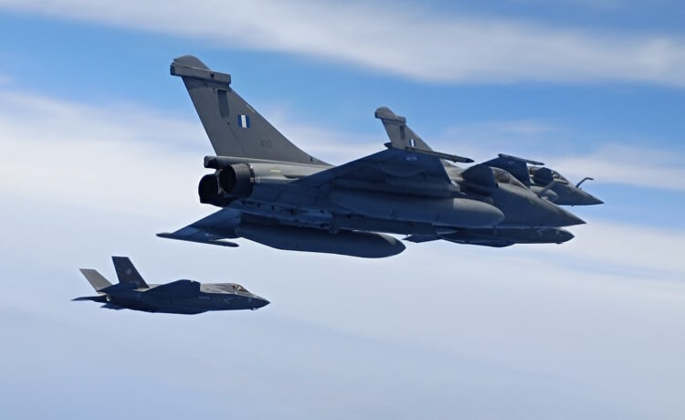 Συνεκπαίδευση Μαχητικών Αεροσκαφών Rafale της 332Μ με Αεροσκάφη της Ιταλικής Πολεμικής Αεροπορίας