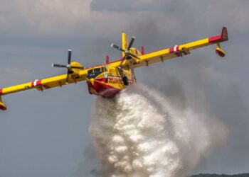 Δύο ελληνικά Canadair στην Ισπανία – Αναχώρησαν για τα μεγάλα πύρινα μέτωπα 8 Αναγκαστική προσγείωση πυροσβεστικού αεροσκάφους