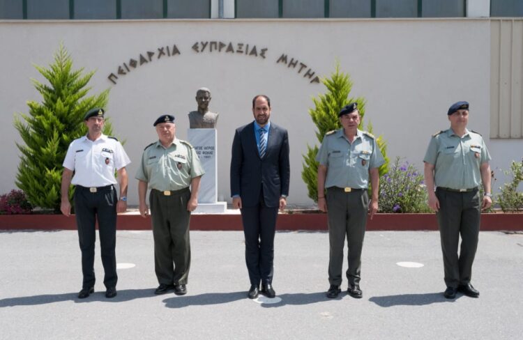 Επίσκεψη του ΥΦΕΘΑ Κεφαλογιάννη στη Στρατιωτική Σχολή Αξιωματικών Σωμάτων