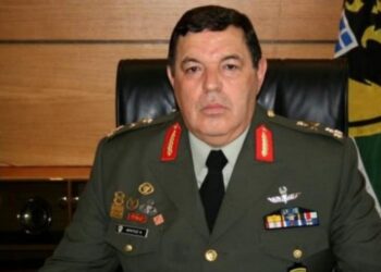 Ο Στρατηγός Φράγκος λέει μετά την κάλπη «Δεν είμαι εγώ αυτός που εκλέξατε με την Ελληνική Λύση»