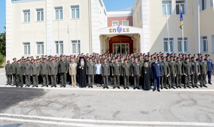 Αποφοίτηση της 10ης Εκπαιδευτικής Σειράς της Σχολής Πολέμου Στρατού Ξηράς