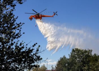 Φωτιά στη Ροδόπη: Ήχησε το 112 –  6 εναέρια μέσα στη μάχη της κατάσβεσης